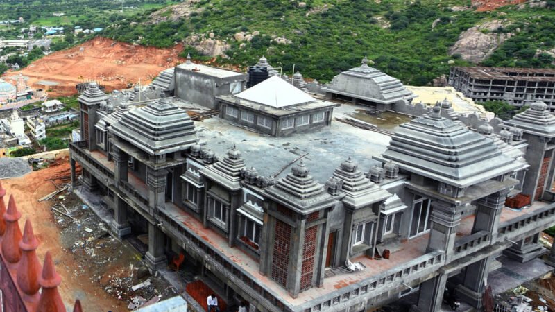 Yadagiri Sri Laxmi Narasimha Swami Temple