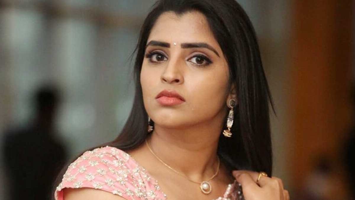 బెట్టింగ్ యాప్ వివాదం: హైకోర్టును ఆశ్రయించిన యాంకర్ శ్యామల